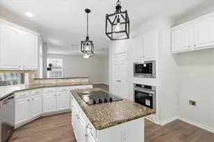 925 Hillside Ct, Highland Village, TX 75077 - Photo 12