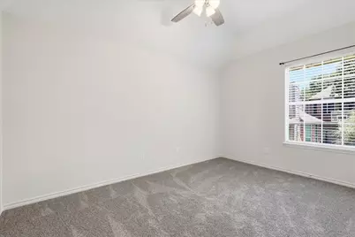 925 Hillside Court, Highland Village, TX 75077 - Photo 32