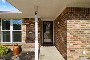8 Circle Dr, Teague, TX 75860 - Photo 2