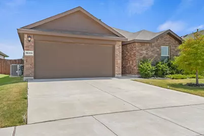 16313 Milwaukee Street, Justin, TX 76247 - Photo 2