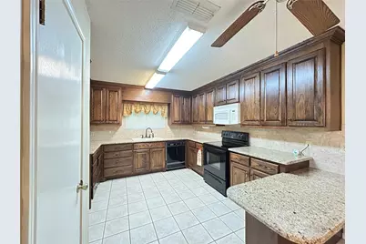 113 Hollie Circle, Sulphur Springs, TX 75482 - Photo 10