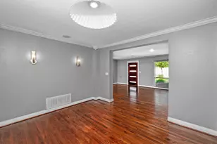 6802 Vivian Ave, Dallas, TX 75223 - Photo 6
