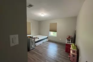 212 Golden Glow St, Victoria, TX 77905 - Photo 12