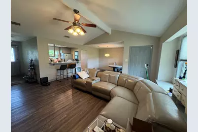 212 Golden Glow Street, Victoria, TX 77905 - Photo 4