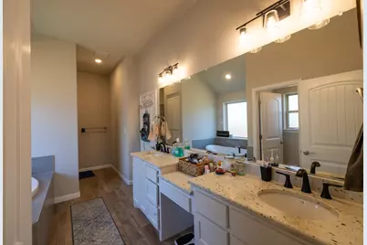 3006 Promenade Drive, Granbury, TX 76049 - Photo 16