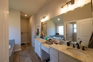 3006 Promenade Dr, Granbury, TX 76049 - Photo 16