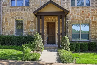 511 W Royal Lane, Irving, TX 75039 - Photo 2
