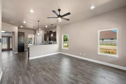 860 Fuller Avenue, Cleburne, TX 76031 - Photo 12