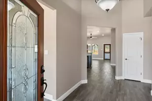 860 Fuller Ave, Cleburne, TX 76031 - Photo 2