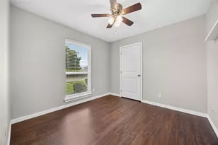 2217 Rockbluff Dr, Rowlett, TX 75088 - Photo 16