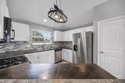 2217 Rockbluff Drive, Rowlett, TX 75088 - Photo 14