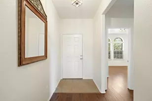 104 Holly St, Waxahachie, TX 75165 - Photo 4