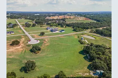 4001 Margarets Meadow, Weatherford, TX 76087 - Photo 22