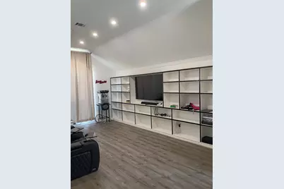 2202 S Branch Drive, Arlington, TX 76001 - Photo 2