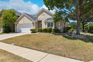 5787 Walnut Creek Dr, Fort Worth, TX 76137 - Photo 2