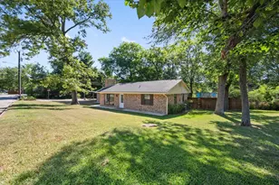 1702 Lazy U Dr, Canton, TX 75103 - Photo 2