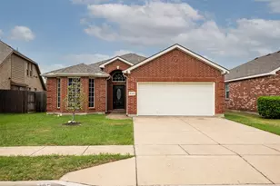 9125 Vineyard Ln, Fort Worth, TX 76123 - Photo 2