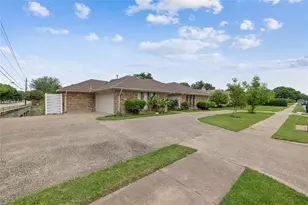 2001 Stain Glass Dr, Plano, TX 75075 - Photo 2