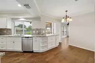 2001 Stain Glass Dr, Plano, TX 75075 - Photo 18
