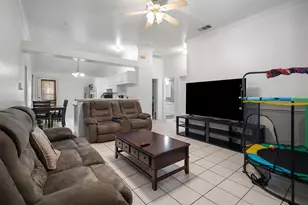 1724 Willow Hollow Dr, Garland, TX 75040 - Photo 4