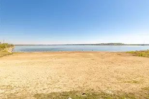 104 Harbor Dr, Runaway Bay, TX 76426 - Photo 6