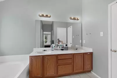 1012 Hidden View Court, Burleson, TX 76028 - Photo 18