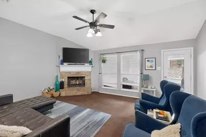 1012 Hidden View Court, Burleson, TX 76028 - Photo 10