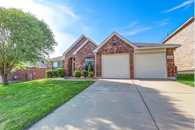 544 Bent Oak Drive, Fort Worth, TX 76131 - Photo 2