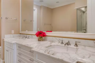 2555 N Pearl Street #1402, Dallas, TX 75201 - Photo 24