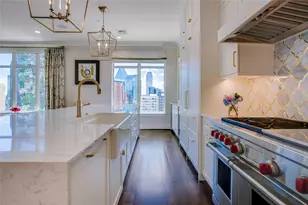 2555 N Pearl St, Dallas, TX 75201 - Photo 12