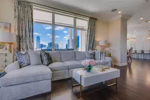 2555 N Pearl St, Dallas, TX 75201 - Photo 18