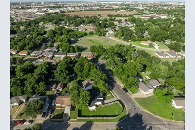 3804 Belmont Drive, Waco, TX 76711 - Photo 36