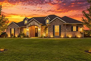 690 Serenity Ln, Red Oak, TX 75154 - Photo 1