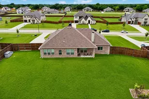 690 Serenity Ln, Red Oak, TX 75154 - Photo 28