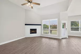 690 Serenity Ln, Red Oak, TX 75154 - Photo 4