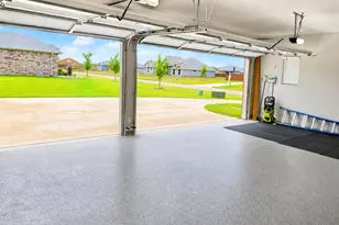 690 Serenity Ln, Red Oak, TX 75154 - Photo 24