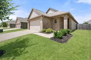 10625 Bleat St, Fort Worth, TX 76036 - Photo 2