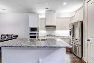 1033 Water St, Carrollton, TX 75007 - Photo 10