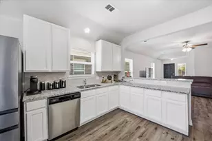 1709 Mark Ln, Ennis, TX 75119 - Photo 10