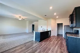 405 Micah Ln, Ferris, TX 75125 - Photo 4