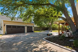 3410 Country Club Rd, Pantego, TX 76013 - Photo 32