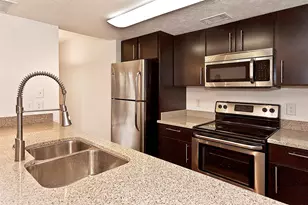 5909 Birchbrook Dr, Dallas, TX 75206 - Photo 10