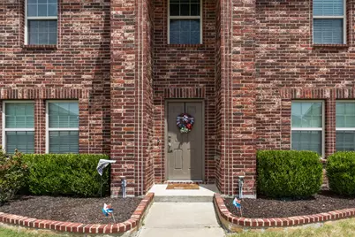 2508 Glen Hollow Drive, Lancaster, TX 75134 - Photo 2