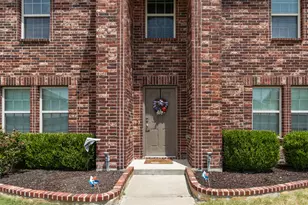 2508 Glen Hollow Dr, Lancaster, TX 75134 - Photo 2