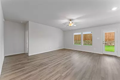 210 Teton Street, Greenville, TX 75402 - Photo 6