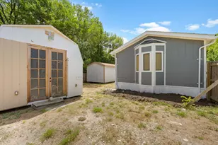 1027 Glenbrook Dr, Pecan Hill, TX 75165 - Photo 24