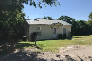 416 Shannon St, Weatherford, TX 76086 - Photo 2