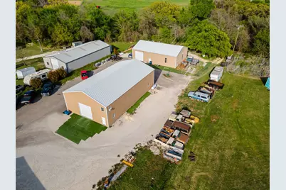 3231 Walnut Creek Parkway, Granbury, TX 76049 - Photo 2