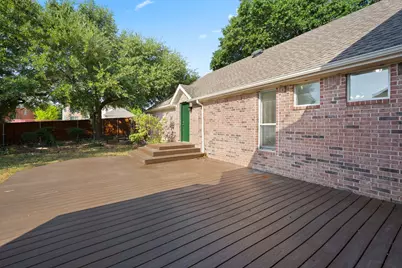1718 Lake Bluff Drive, Garland, TX 75043 - Photo 32