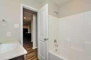 305 Anvil Dr, Fort Worth, TX 76052 - Photo 10